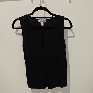 Black Sleeveless Top